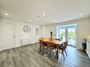 Photo 27- click for photo gallery